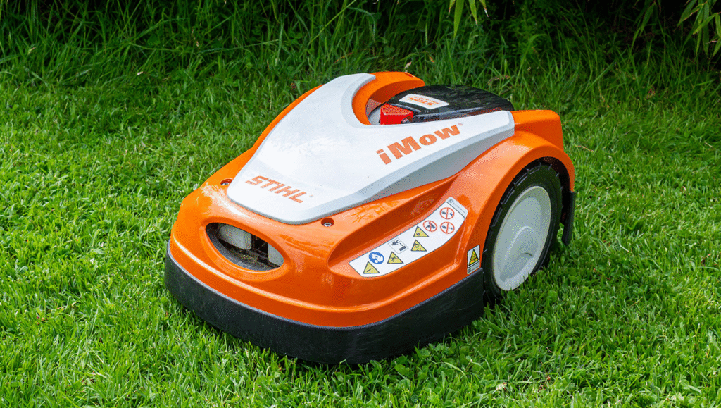 Présentation du Stihl Robot Tondeuse RMI 422